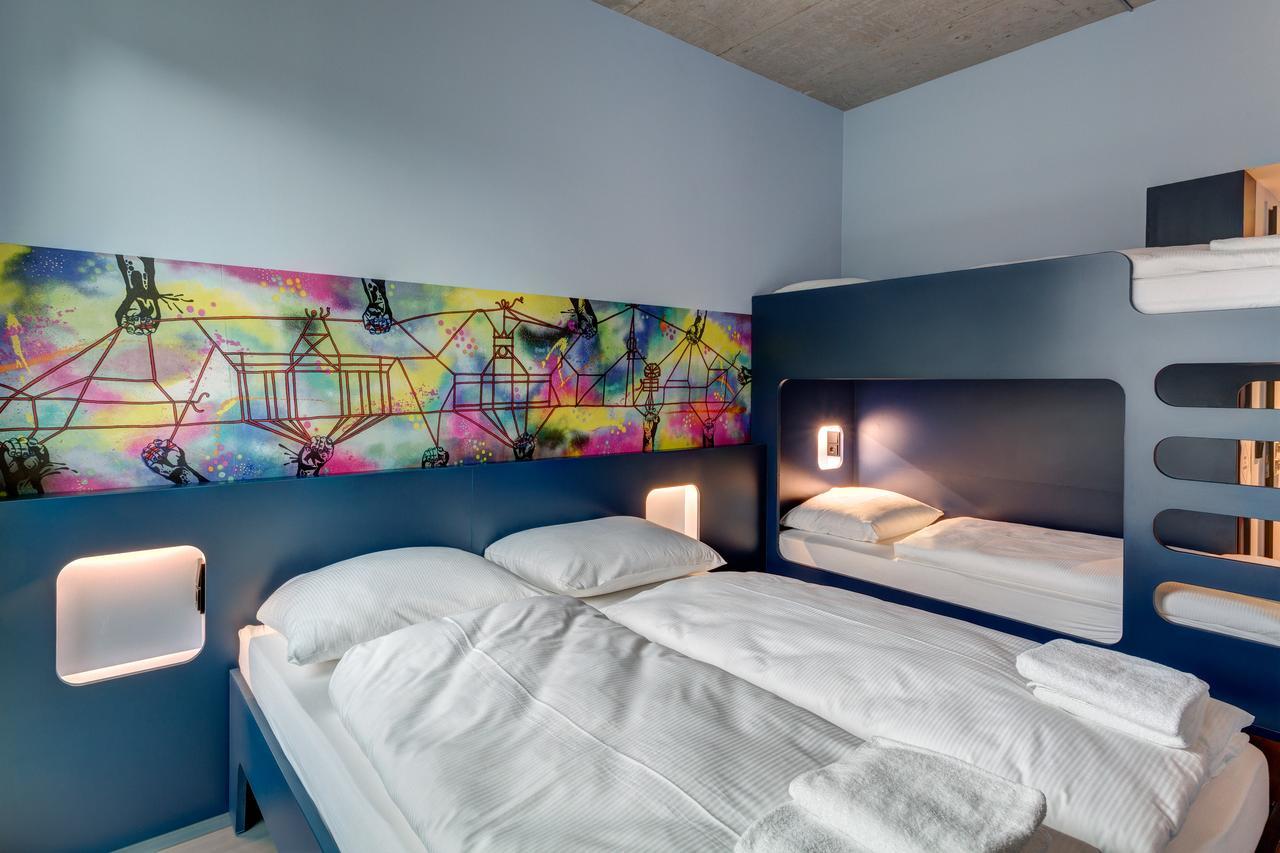 Meininger Hotel Berlin East Side Gallery Exterior photo